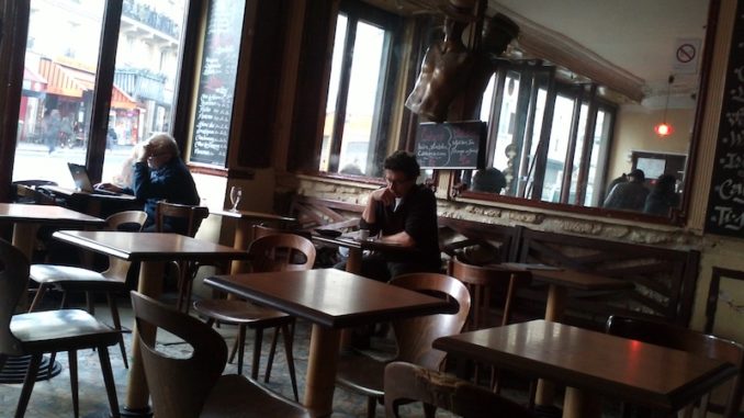Bar em Paris para jogar xadrez